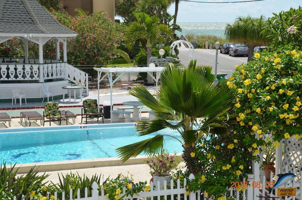 Twins Inn & Apartments St. Pete Beach Pokój zdjęcie