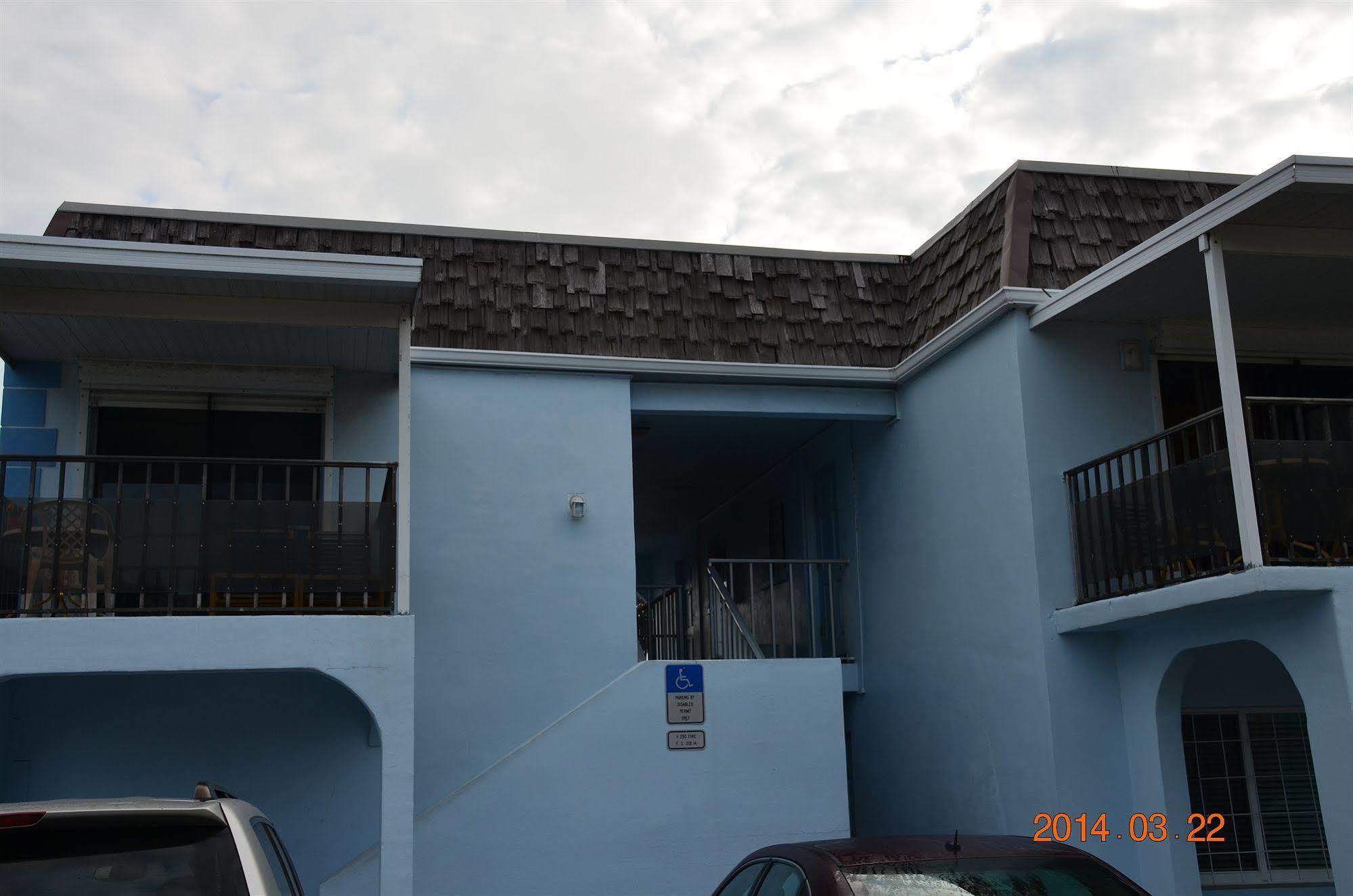 Twins Inn & Apartments St. Pete Beach Zewnętrze zdjęcie