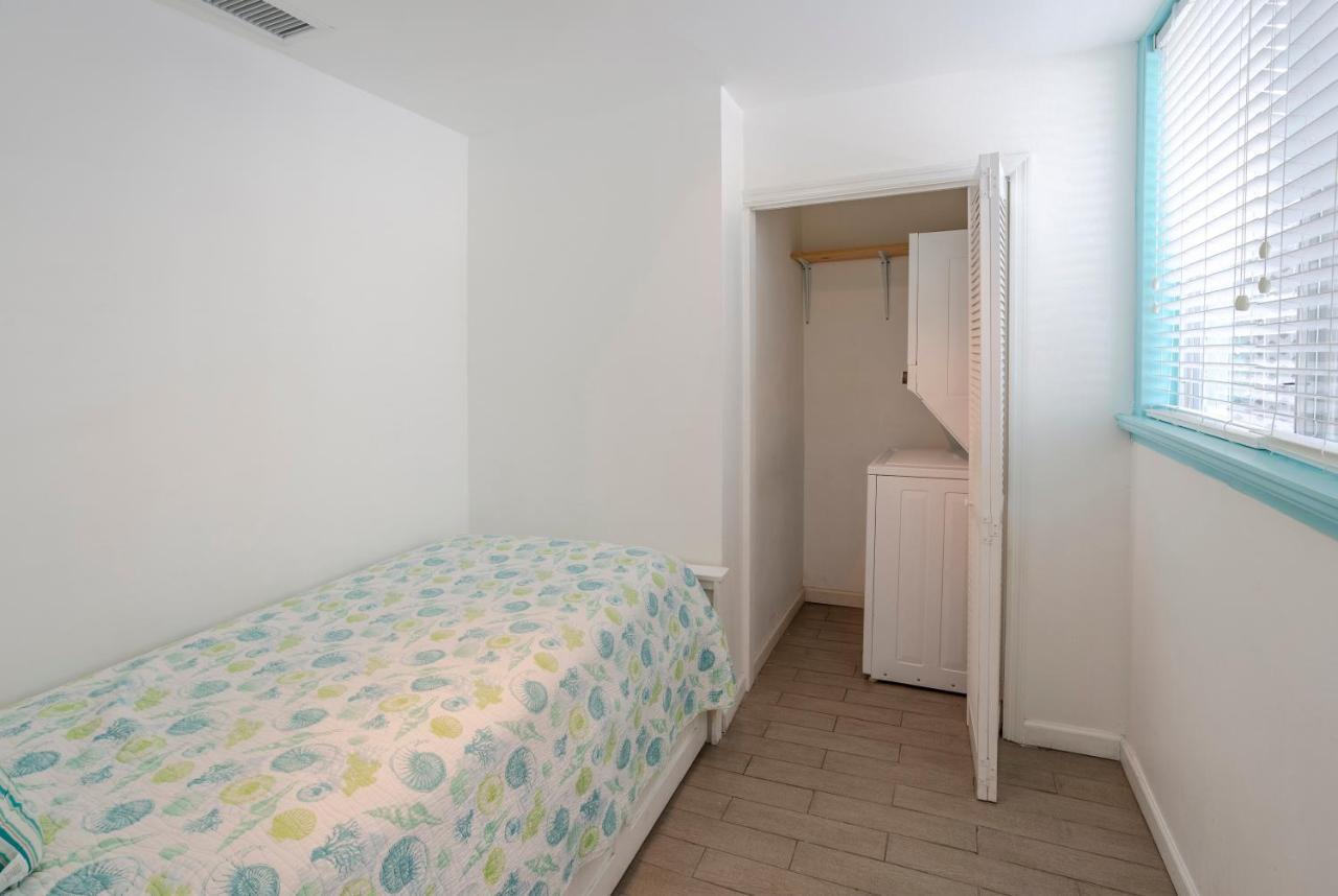 Twins Inn & Apartments St. Pete Beach Zewnętrze zdjęcie